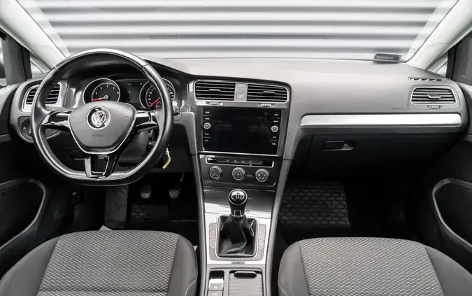 Volkswagen Golf cena 54900 przebieg: 111461, rok produkcji 2019 z Wojcieszów małe 232